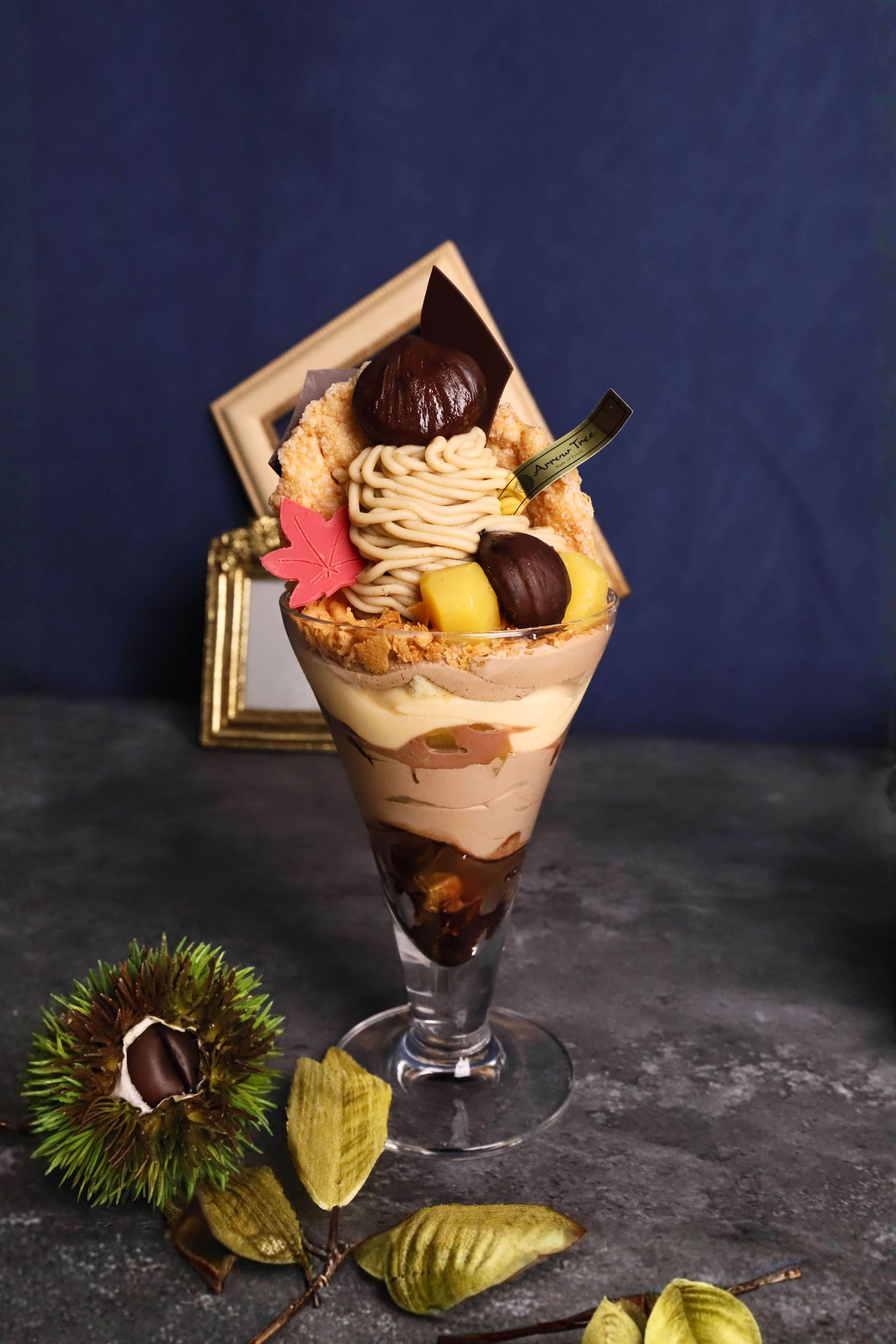 紅葉チョコ付きマロンモンブランパフェ