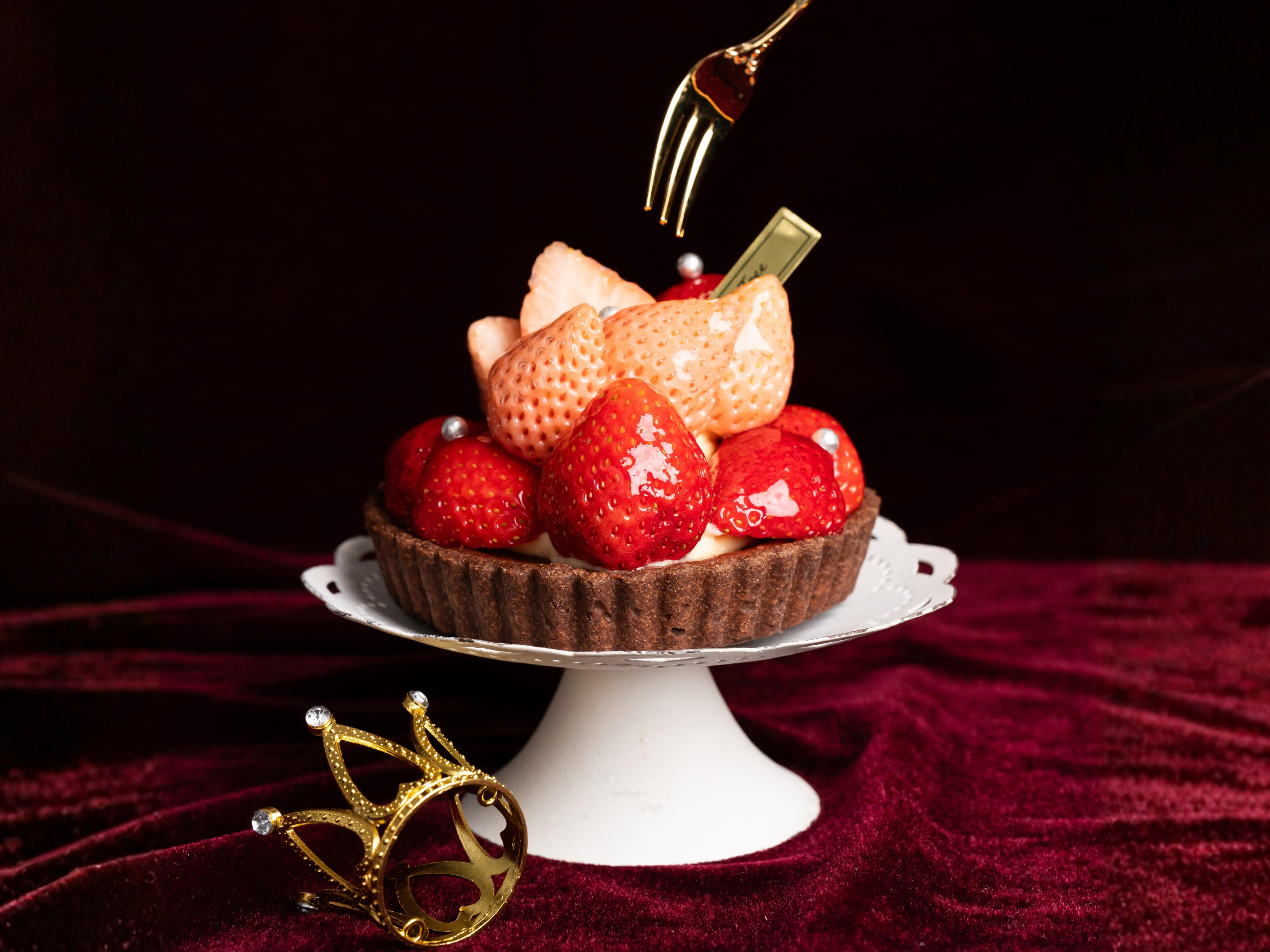 淡雪とあまおうのショコラ・バレンタイン・タルト 4号